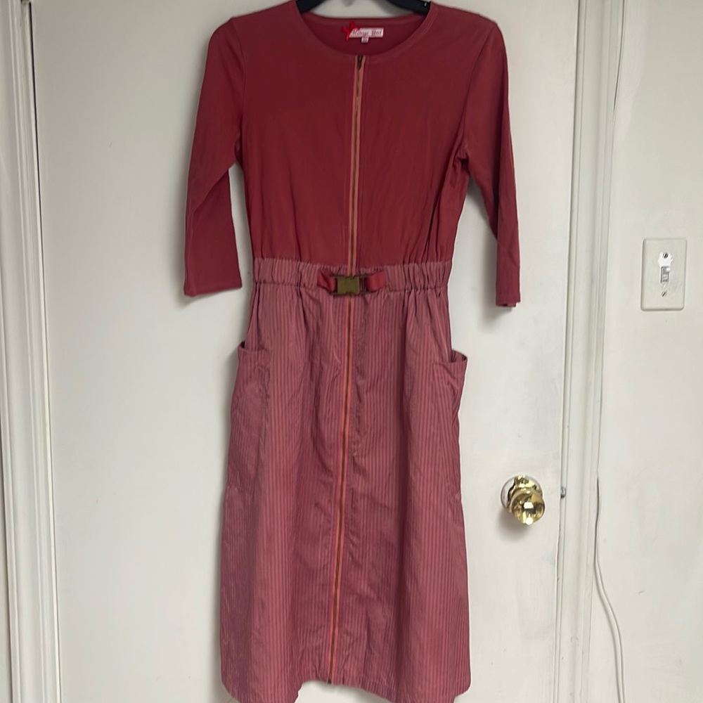 Elegant Dress with Zipper Detail for girls size 18 excellent condition